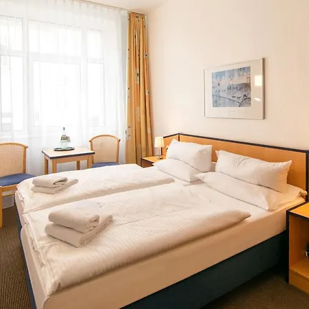Hotell Strandhotel Bansiner Hof 3*